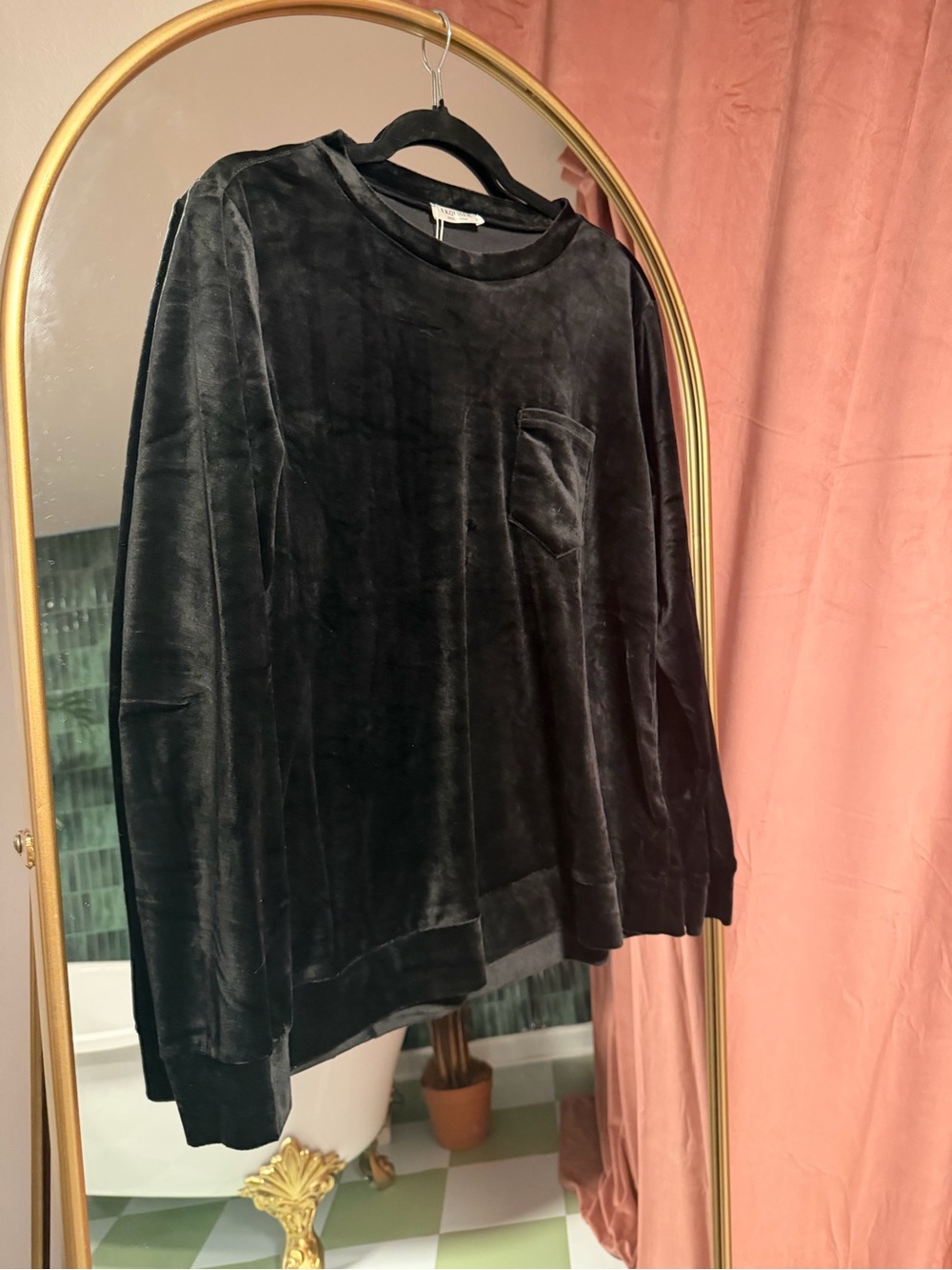 Black Velvet Long-Sleeve Pullover